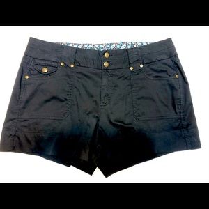 Black soft twill shorts.